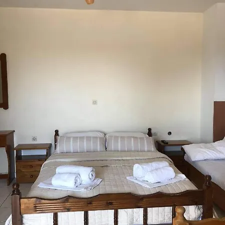 Gold Center Suites Studio 9 *