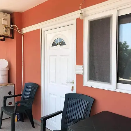 Gold Center Suites Studio 9